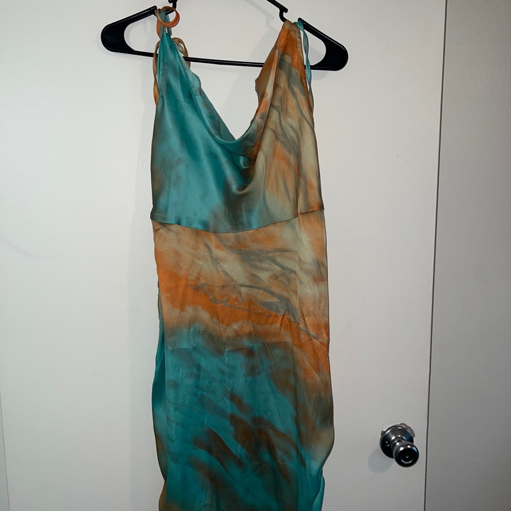 Never worn before, Medium size, fashion nova dress - Picture 1 of 3